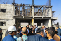 وزیر ارتباطات از بیمارستان در حال ساخت کازرون بازدید کرد
