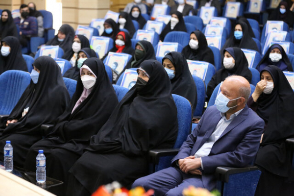 برگزاری  نشست ادبی «واژگان سرخ» در شیراز