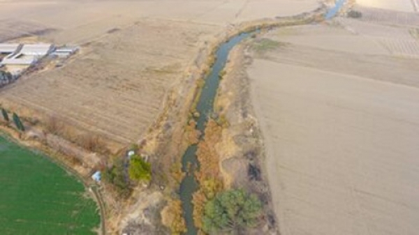تداوم برداشت‌های بی رویه آب از منابع تالابی