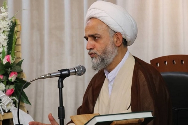 انتقاد مسئول مدرسه علمیه منصوریه شیراز به تعطیلی نماز جماعت و آزاد بودن پروازهای خارجی