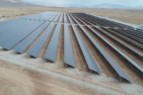 بهره برداری از نیروگاه خورشیدی لایزنگان داراب فارس