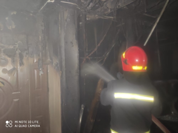 مهار به موقع آتش سوزی ساختمان کانون وکلا  / نجات دو شهروند