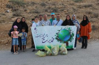 مشارکت کارکنان اداره روابط عمومی مخابرات منطقه فارس در پاکسازی محیط زیست