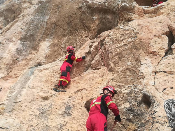 دوره های آموزشی تیم تخصصی کوهستان سازمان آتش نشانی شیراز آغاز شد