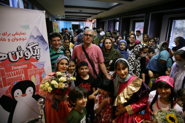 علی فروتن و حمید گلی در افتتاحیه‌ی دو نمایش جدید در تالار هنر