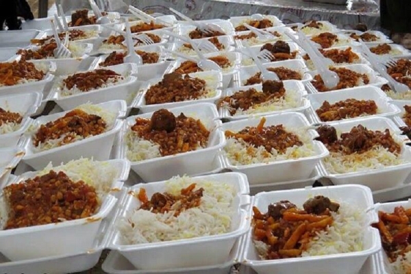 توزیع ۴۰هزار پرس غذای گرم در منطقه شرق شیراز