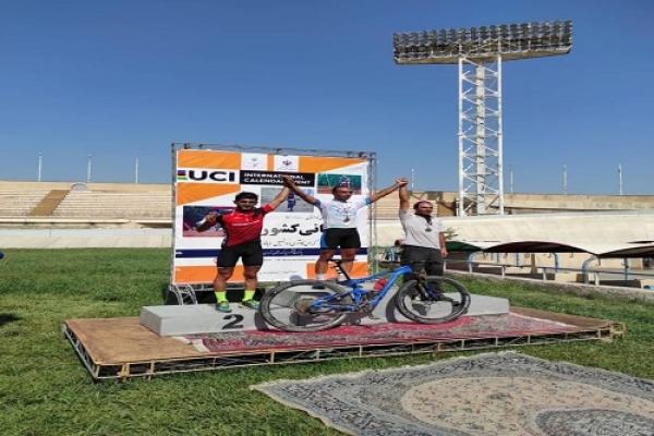 فارس نایب قهرمان مسابقات دوچرخه کوهستان آقایان کشور شد