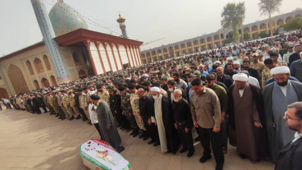 پیکر مطهر سروان شهید رضا کریمی در شیراز به خاک سپرده شد