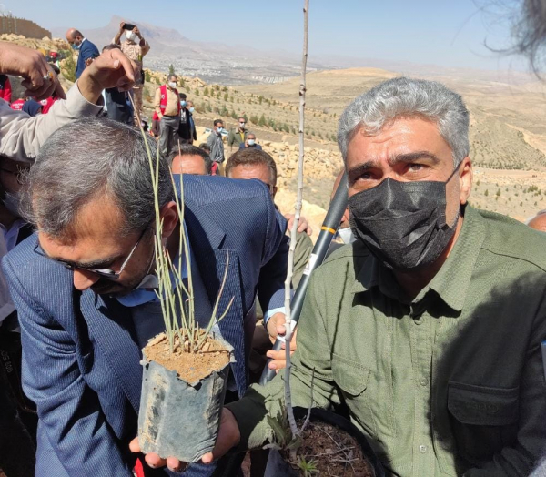 آیین بزرگداشت روز ملی درختکاری در بام سبز شیراز برگزار شد