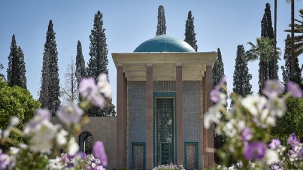 آرامگاه سعدی میزبان رونمایی از دومین جایزه کتاب سال فارس